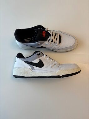 Nike Full Force Low Sneakers